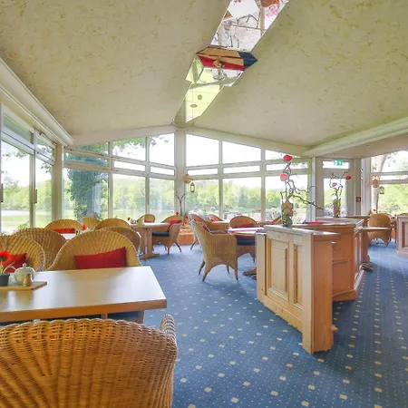 ホテル Emsland Saller フラレン